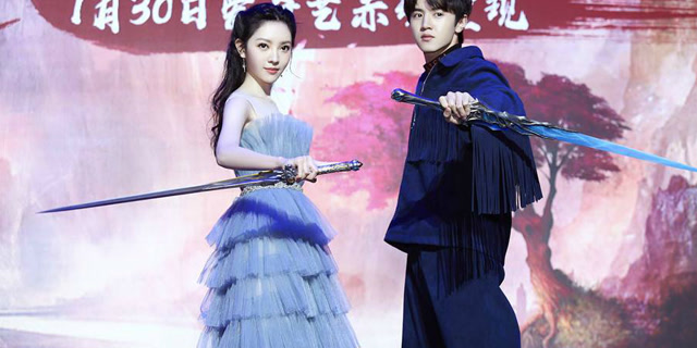 《蜀山战纪2》幕后花絮,陈哲远雨婷儿拍戏真敬业,佩服呀