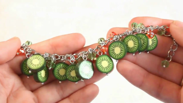diy创意手工粘土软陶制作水果猕猴桃装饰手链