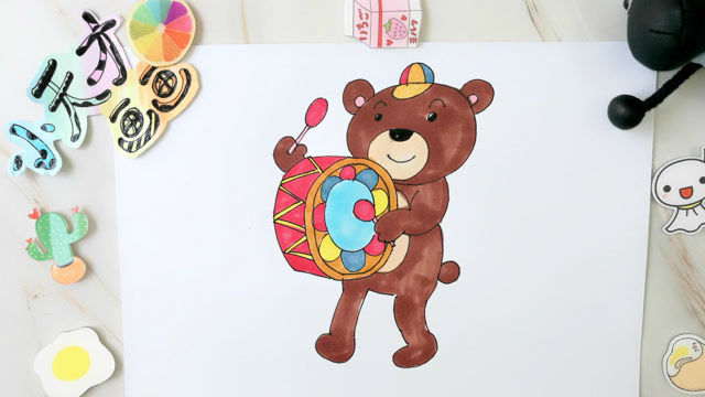 马戏团打鼓的熊,儿童简笔画教学,小天才画画