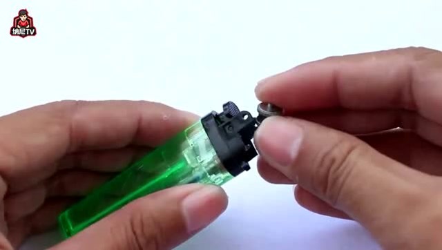 打火机用完不要丢,教你diy做个喷水枪