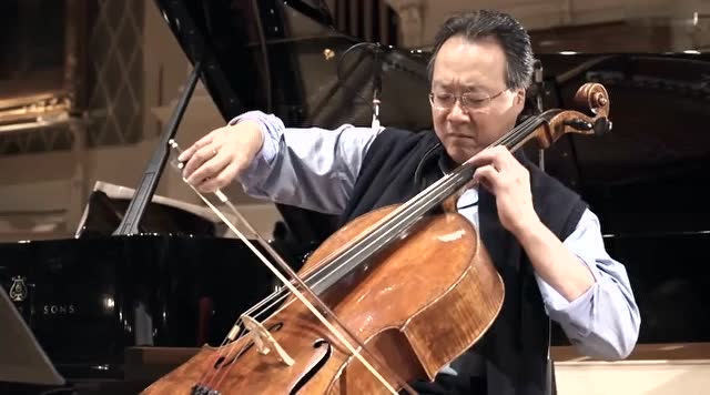 巴赫|古诺《圣母颂》演奏 马友友