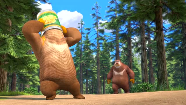 《熊出没》狗熊贪吃糖,嘴巴都被封住了,真可怜啊!