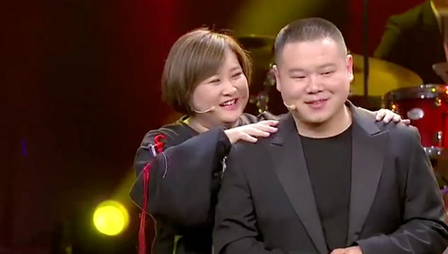 贾玲撒娇岳云鹏,没想到岳云鹏一句话贾玲尴尬了!