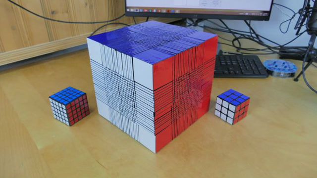 全球最难33阶魔方,花费200小时才组装完成,网友:无从下手啊!