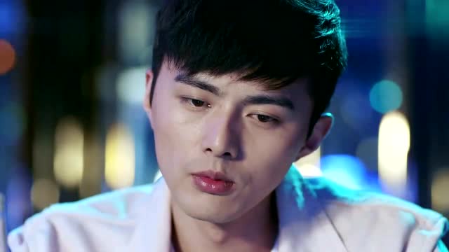 橙红年代:贝小帅约女主播见面第一次见面就这样不太好吧