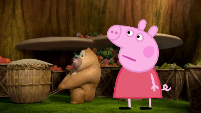 小猪佩奇的旧玩具太多了,熊二帮他收拾好玩具,可是他拿不到!