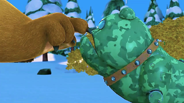 熊出没:熊大熊二来阻止光头强砍树,机器狗出现,吓跑熊大熊二