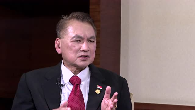 《华人楷模会客厅》:符永平