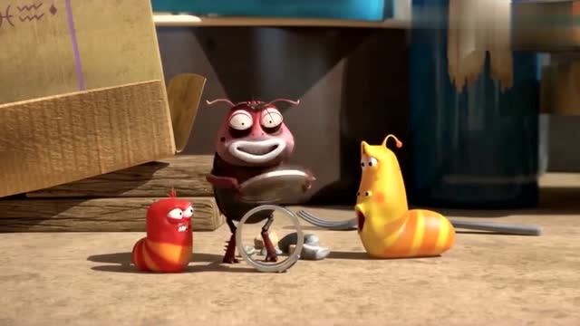 爆笑虫子:老鼠屁颠屁颠站上积木顶端表演,观众全跑了