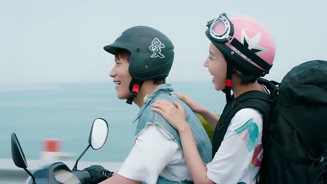 你好旧时光:米乔和奔奔骑摩托旅行,结果车到一半没油了,米乔吐槽