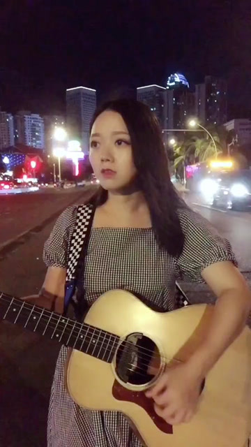 《天空之城》港岛妹妹,你献给我的西班牙馅饼,甜蜜的融化了我