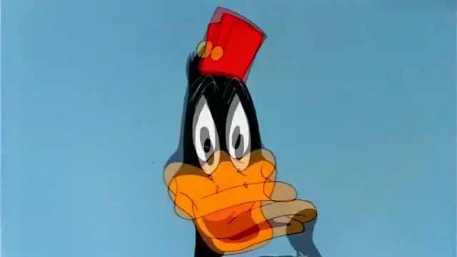 兔八哥:这鸭子也太"贱"了,不仅让客人自己搬行李,还吵人家