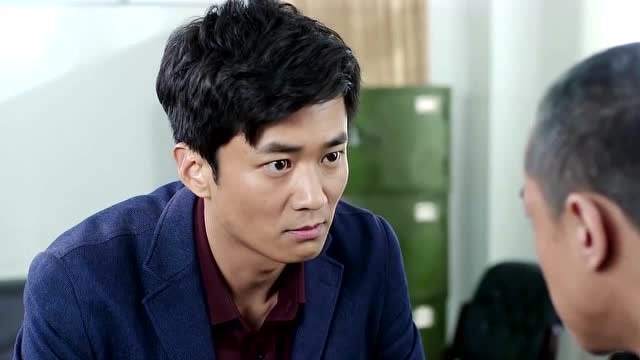 冯来宝和牛二分析,跟田小草硬碰硬是行不通的,只能暗下黑手