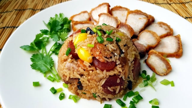 动手做美食:做美味叉烧肉 香肠炒饭