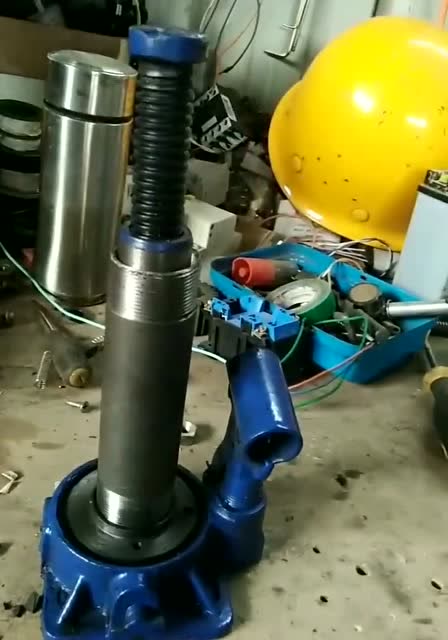 大神解密,千斤顶内部结构及工作原理!