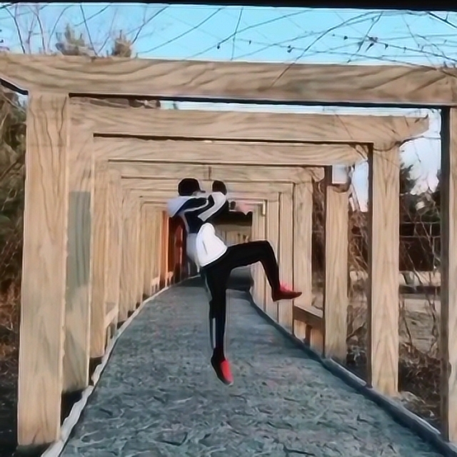 释小松武术360度空中回旋踢