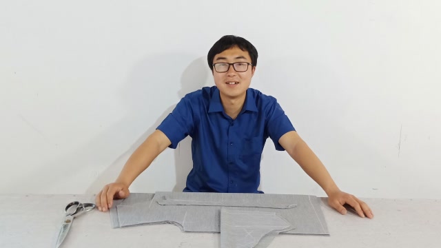 体恤衫后片和袖子的裁剪方法,来学习裁剪知识
