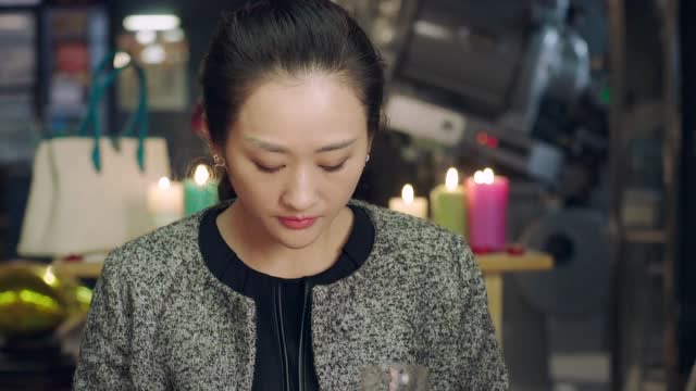 陶军向林莉道歉表白,没想到钻戒是易拉罐拉环!