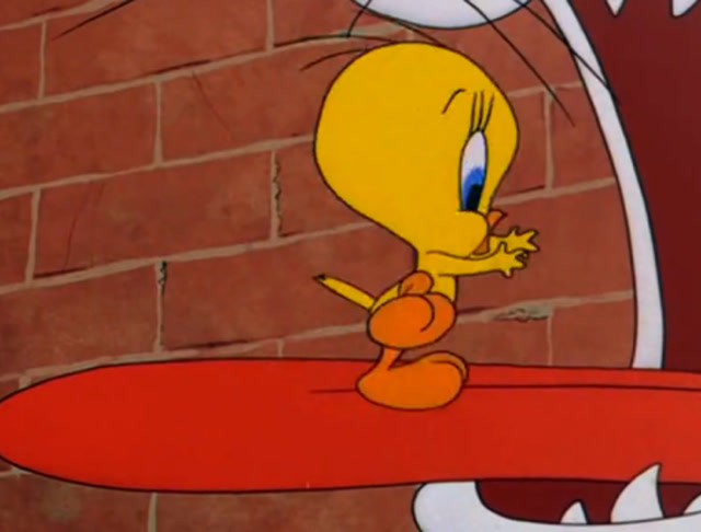 兔八哥:翠蒂太害怕橘猫,竟直接往黑猫喉咙深处跑!