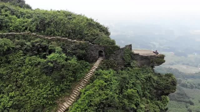 重庆南川马嘴龙岩城