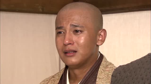 小和尚居然不是父亲亲儿子,亲爹还突然冒出,小和尚哭着不愿相信