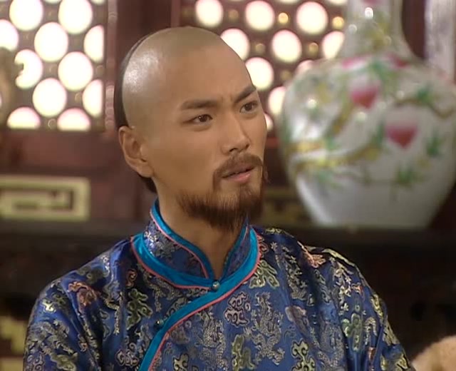 叔叔教育代善,代善却不服气,谁曾想叔叔不让他和褚英争!