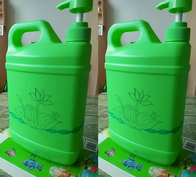 洗洁精瓶子制作花盆图片