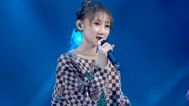 陈雪凝小姐姐现场版你的酒馆对我打了烊人美歌甜难怪会火