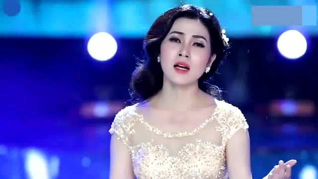 越南女歌手翻唱刘德华歌曲《谢谢你的爱》