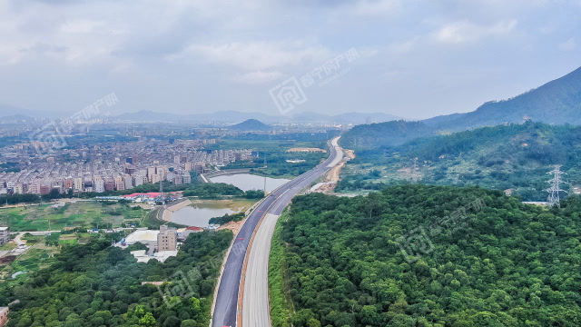 航拍汕湛高速普宁东段