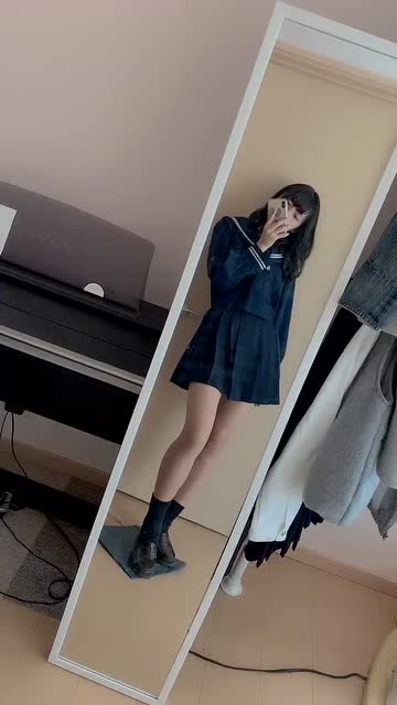 jk制服小姐姐,身材完美!