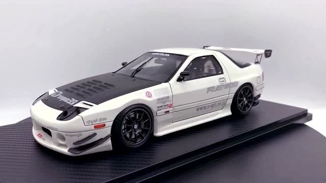经典白色马自达rx7fc,高桥凉介的最爱,你喜欢吗?