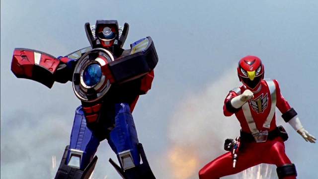 《炎神战队》轰音红终于觉醒,彻底打倒蛮机族怪兽