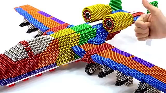 用巴克球做客运大飞机,简直是太好玩了,开发宝宝的益智智慧,简单好学