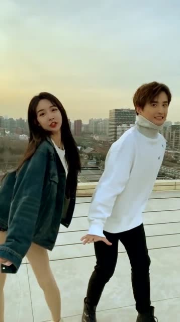 艾比,看来你有男朋友了