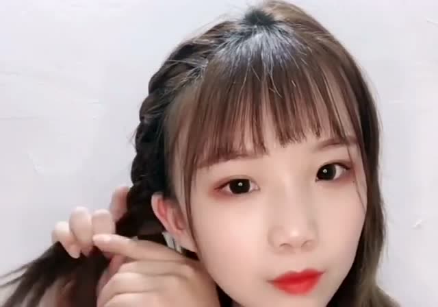 全网最火的菠萝头发型,真是超级可爱,谁扎都好看