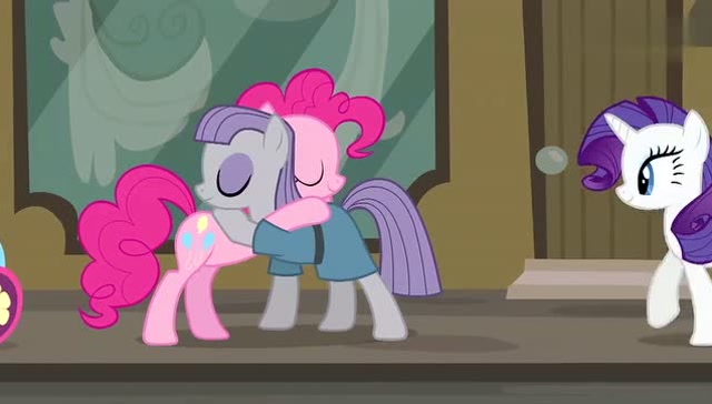 小马宝莉:灰琪告诉碧琪,送礼物不是比赛而是寓意着爱