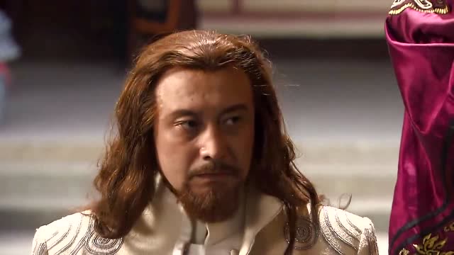 神探狄仁杰:王锴听完狄仁杰的一番说辞之后,赶忙脱下了面具