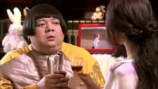 《魔幻手机2傻妞归来》:小千见不到楚楚,要找何蓝帮忙?