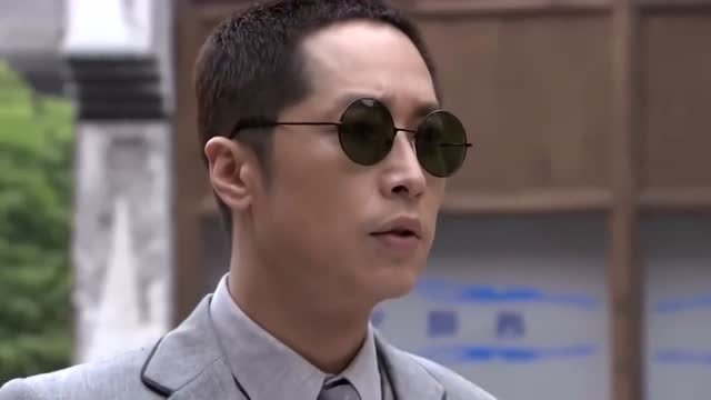 鸳鸯佩:永恩回家正好碰上唐庭轩,看到他的脸不敢相信
