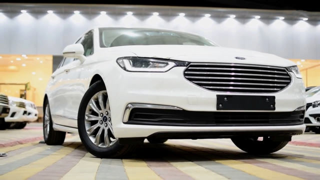 2021款福特金牛座入库实拍,实车太漂亮了,看到内饰不要太喜欢