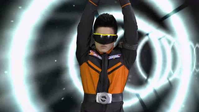 巨神战击队:皮套人们变身也一个一个的,戏份很足啊!