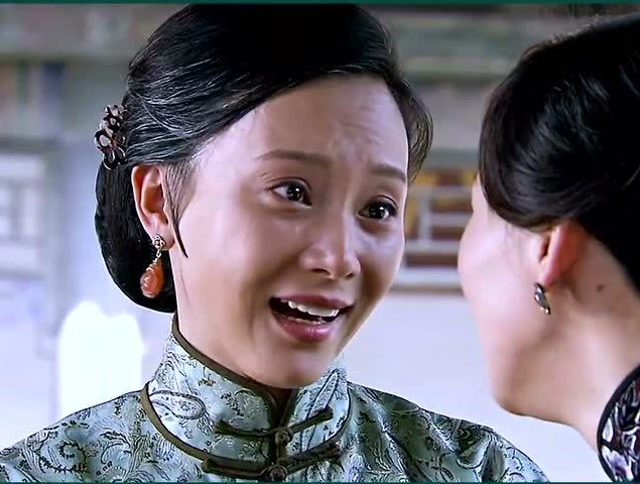 铁梨花:秋香说出栓子身世,不料栓子竟掐她,这一切都是报应!