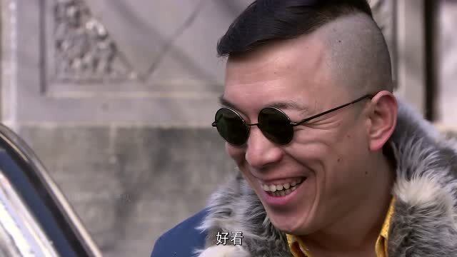 火线三兄弟:田三林向大小姐表白,看见三林新发型,连司机都笑了!