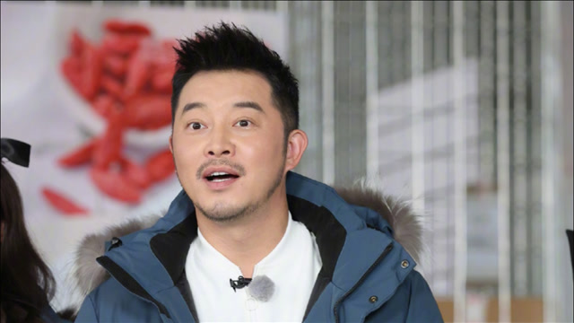 校草的较量!沙溢晒军艺毕业照夸自己帅 遭沈腾调侃