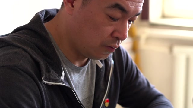 村民心中的"家里人"-张龙彪