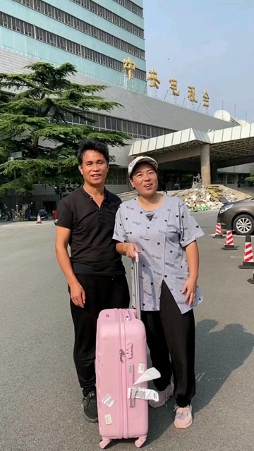 小英夫妻:温州一家人