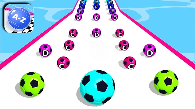 足球滚动:游戏过程中字母匹配,游戏关卡演示
