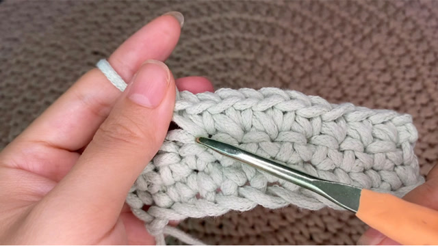 3.钩针短针加针