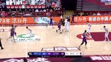 新疆男篮大魔王不是盖的！周琦跳投稳稳命中